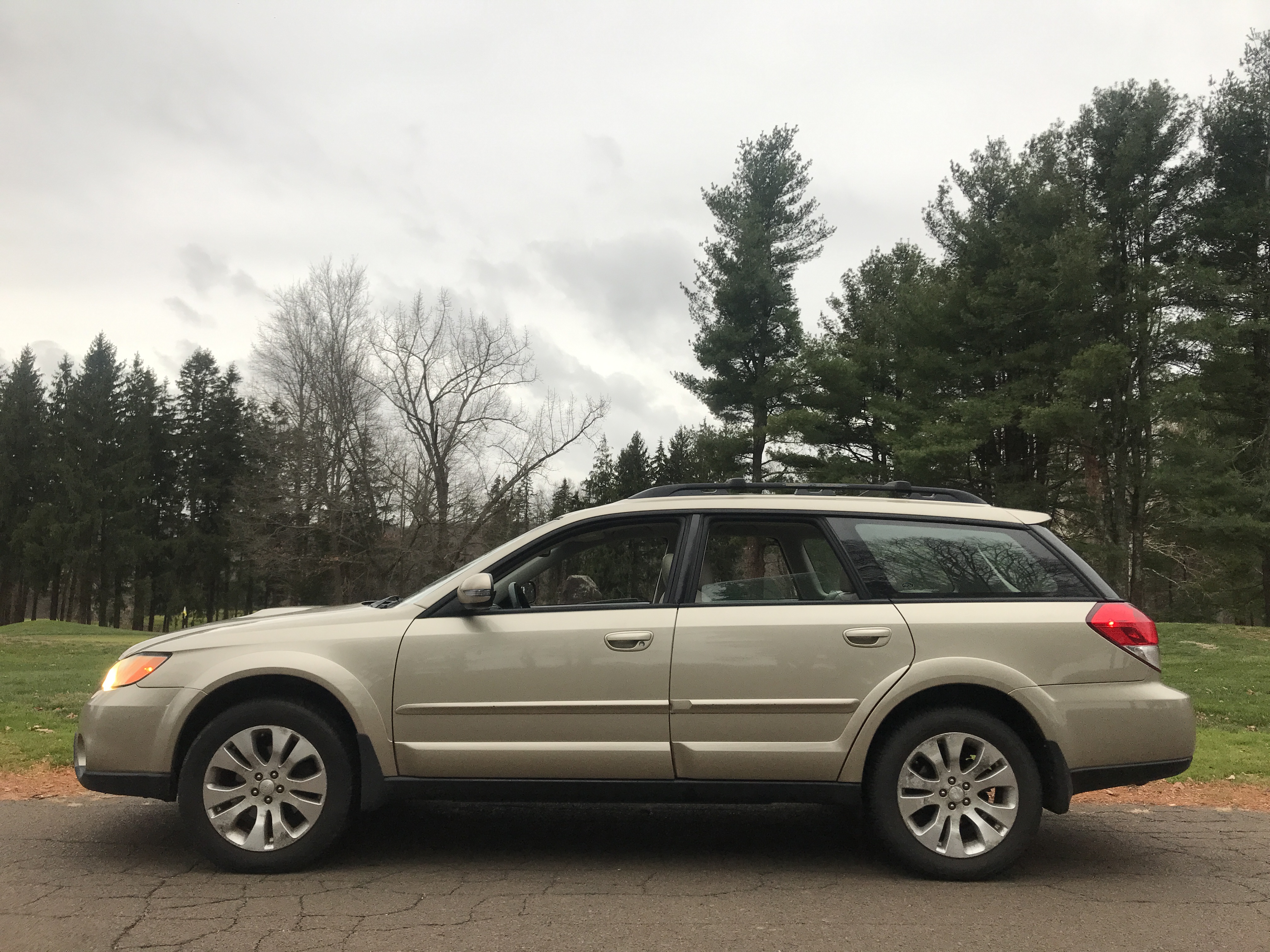 2008 Subaru Outback 2.5XT Limited, EJ255 turbo boxer, full-time symmetrical AWD, 5-speed manual One Owner 71K low mileage — photo 17